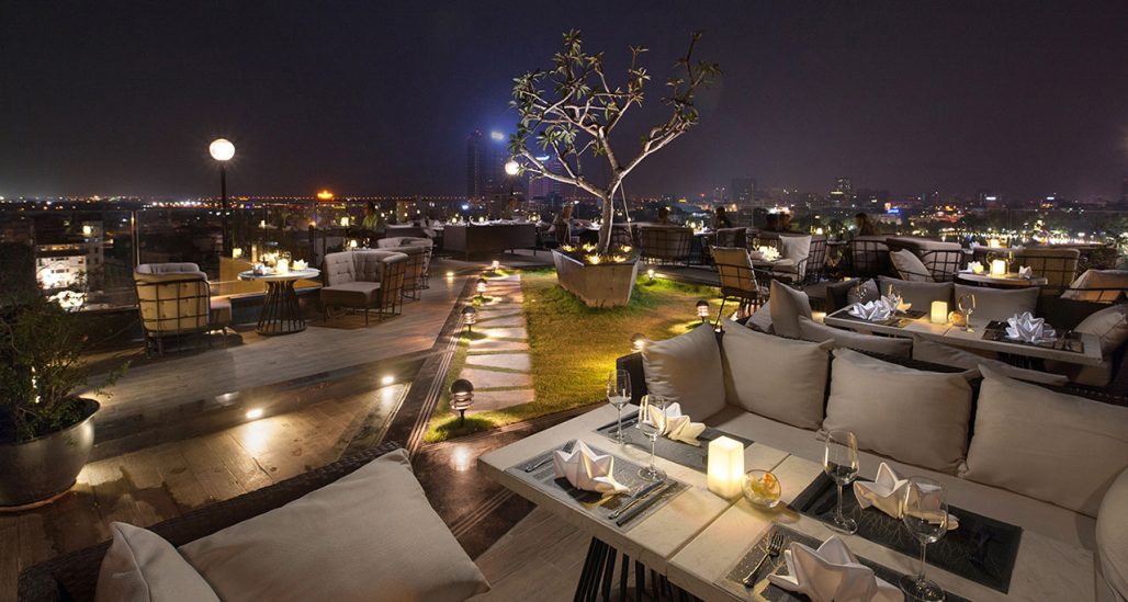 Discover the Top 7 Vibrant Rooftop Bars In Hanoi 4 Skyline Hanoi