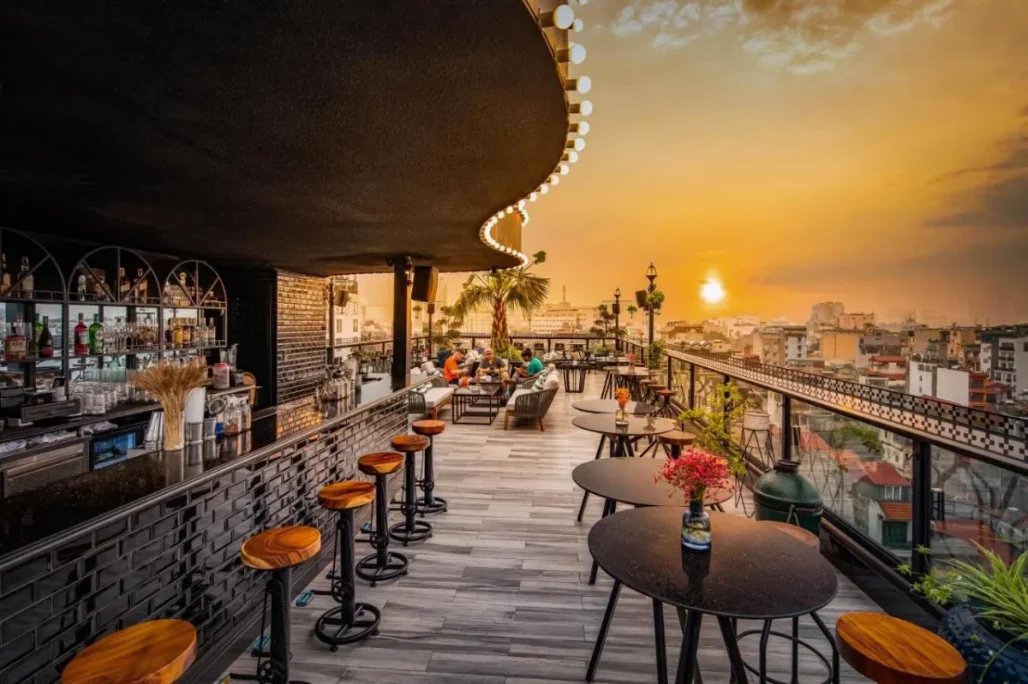 Discover the Top 7 Vibrant Rooftop Bars In Hanoi 3 vietgoing urt2305226639