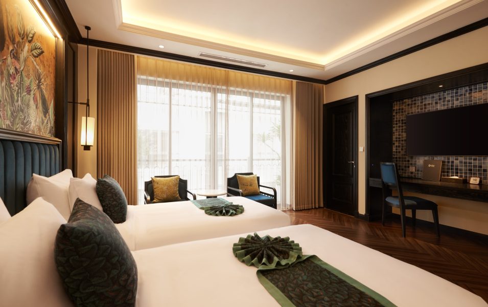 Home 25 Superior Double Room 01